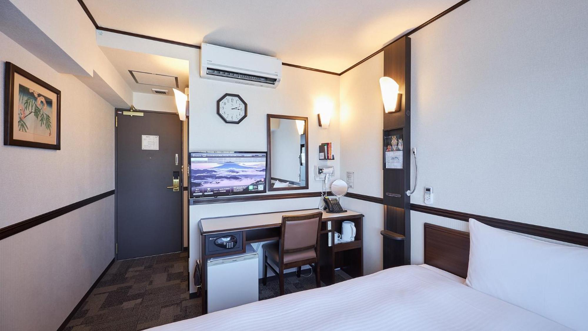 Toyoko Inn Tsu eki Nishi guchi Eksteriør billede