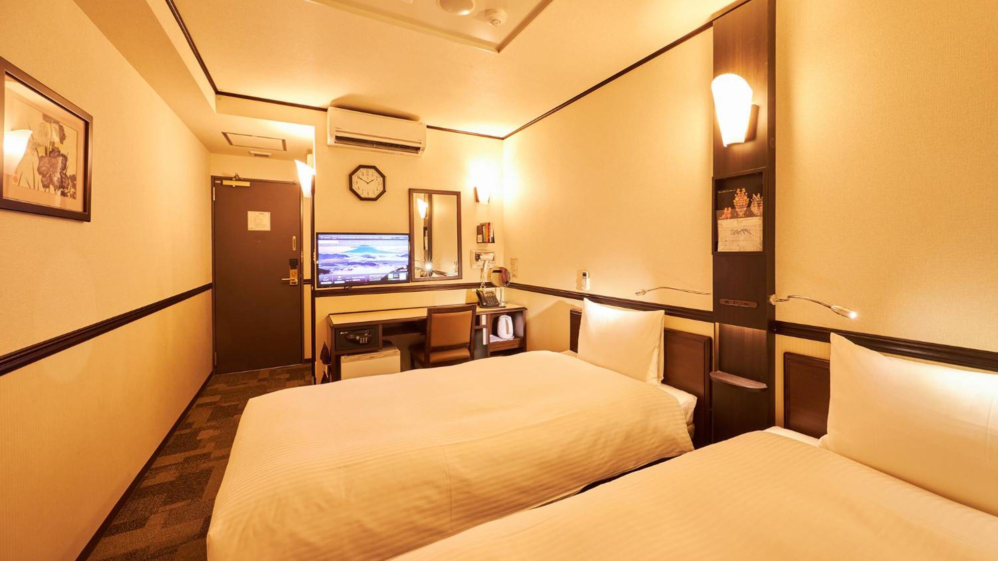 Toyoko Inn Tsu eki Nishi guchi Værelse billede