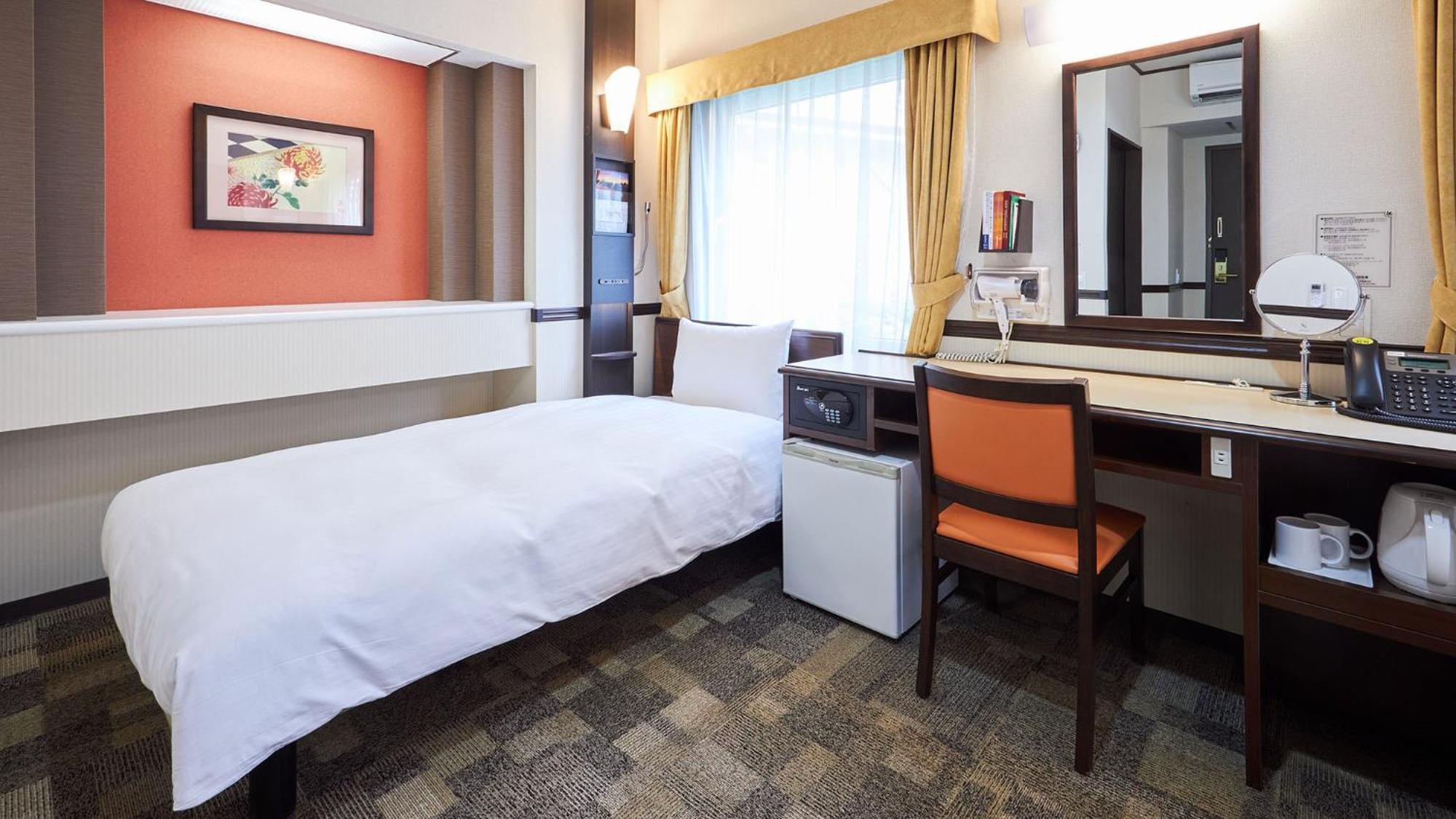 Toyoko Inn Tsu eki Nishi guchi Værelse billede